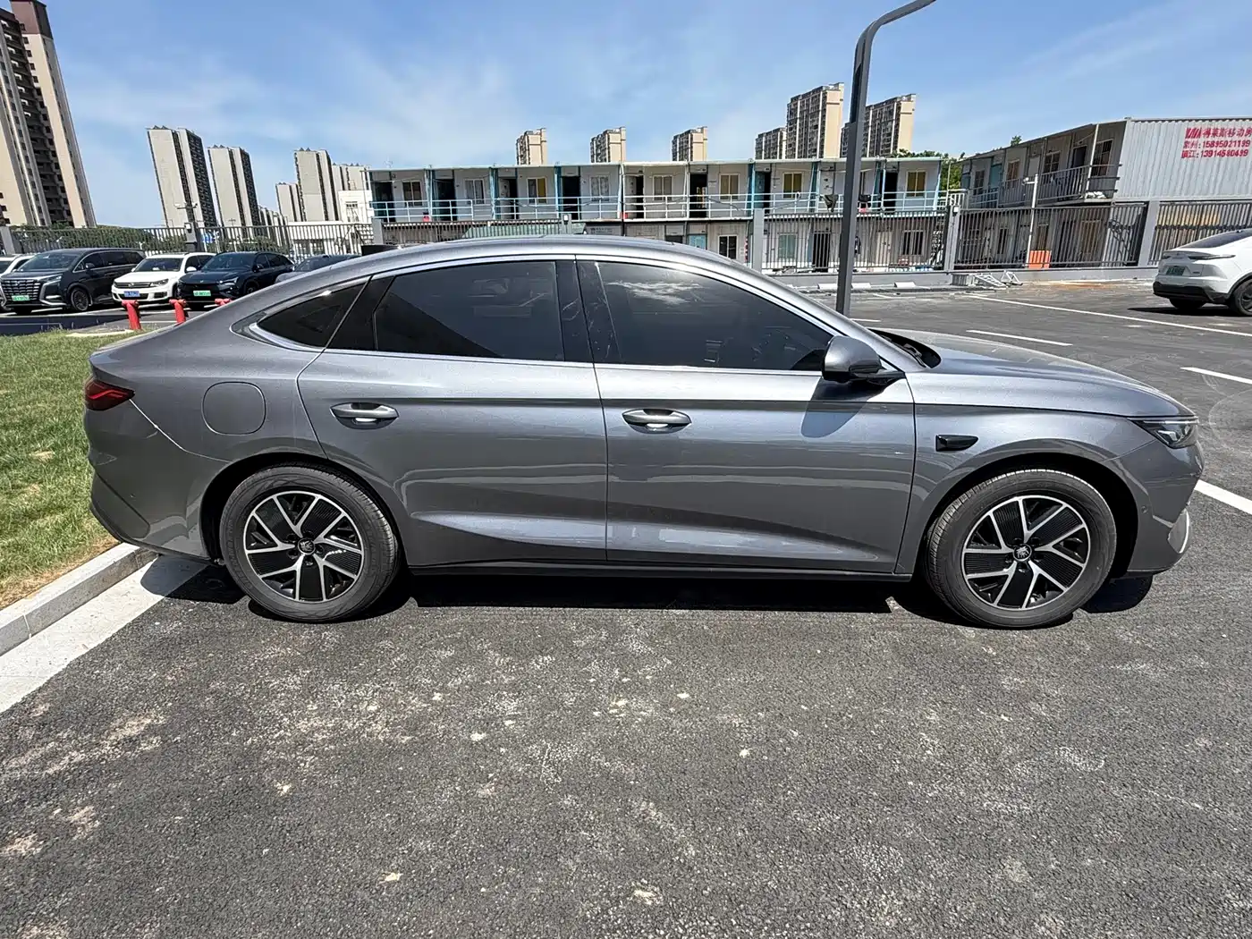 BYD Qin L 2025 DM-i Smart Drive Edition 120KM Surpassing фото 2