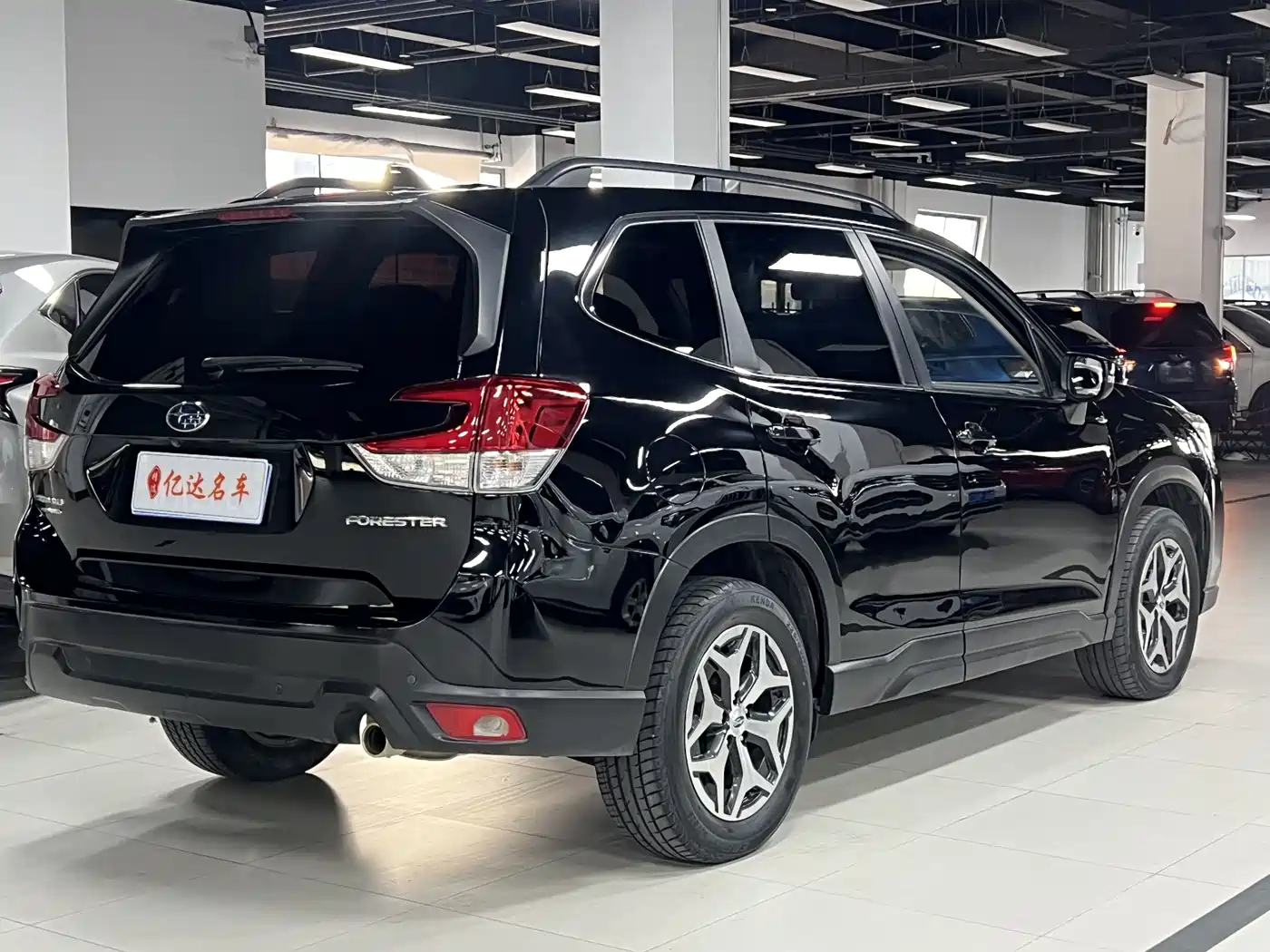 Subaru Forester 2021 2.0i Luxury Edition with EyeSight фото 4