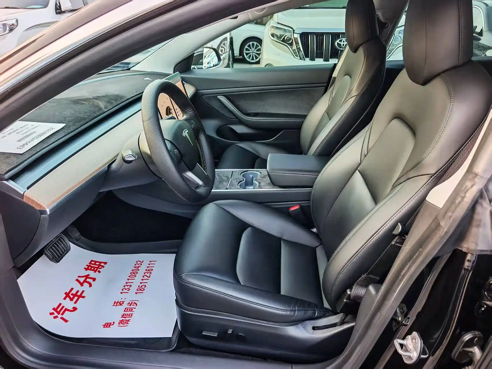 Фото 6 - Tesla Model 3