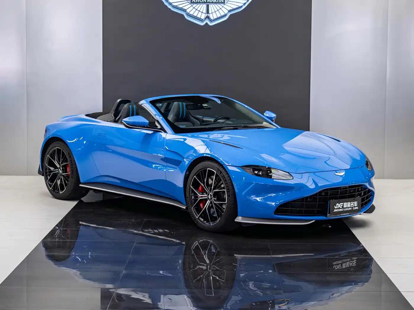 Aston Martin Vantage 2021 2020 4.0T V8 Roadster
