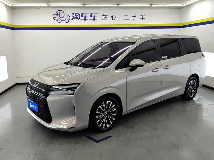 Wuling Motors Xingguang 730 New Energy 2025 2025 Model Plug-in Hybrid Base Version
