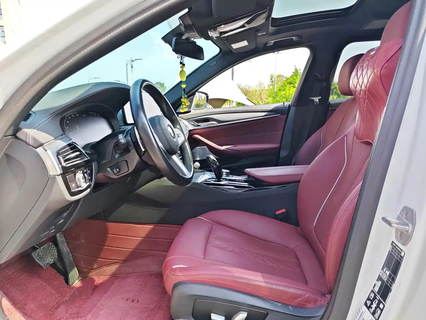 BMW 5 Series 2023 530Li xDrive M Sport Package фото 11