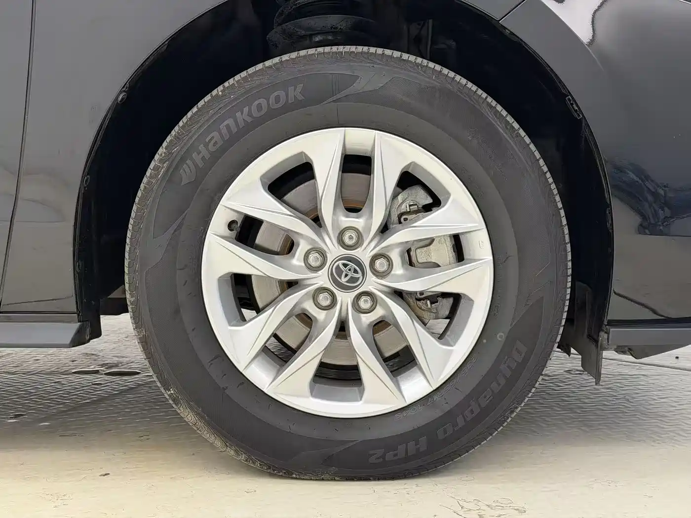 Toyota Granvia 2024 2.5L Hybrid Comfort фото 9