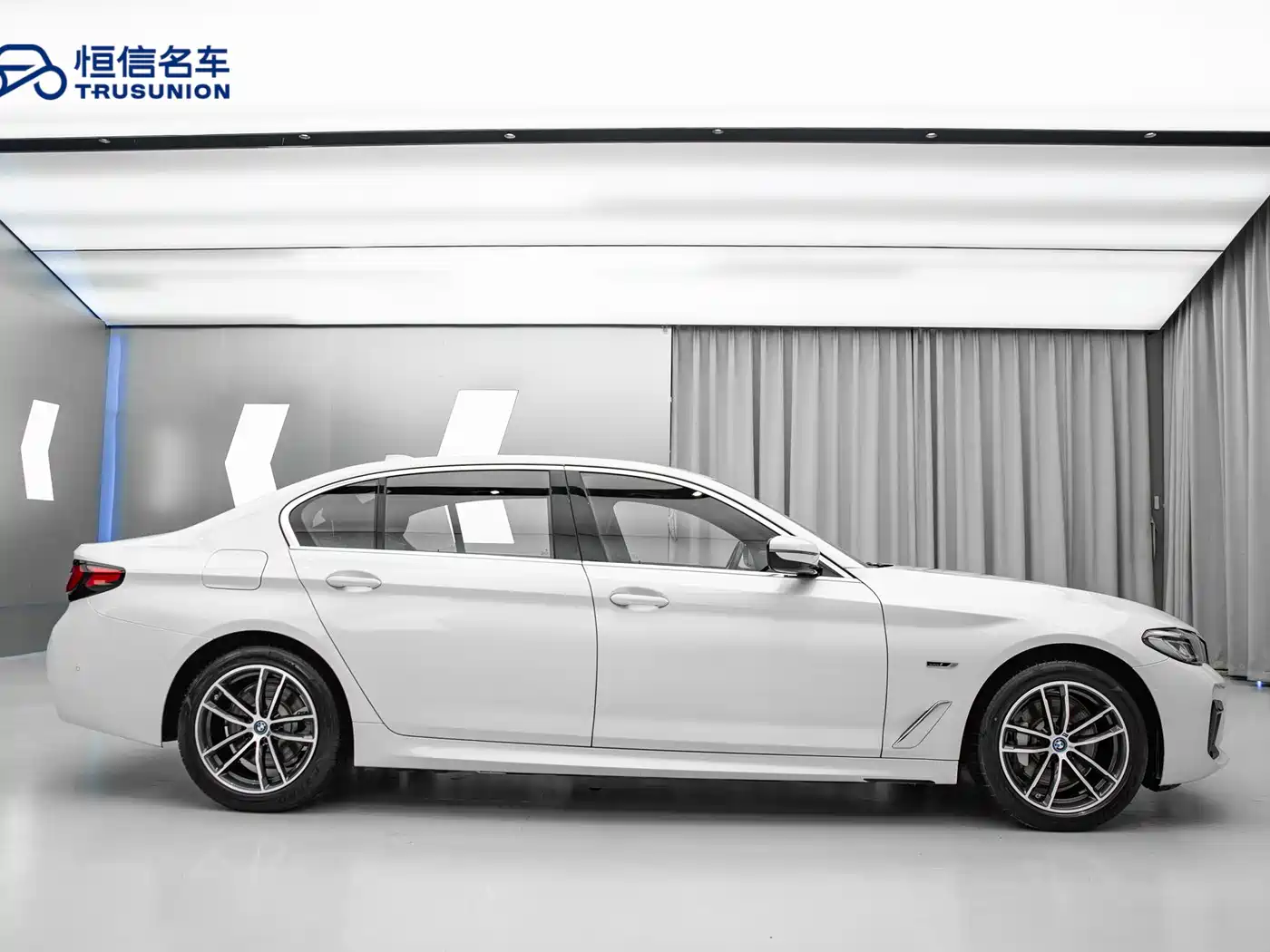 BMW 5 SERIES NEW ENERGY