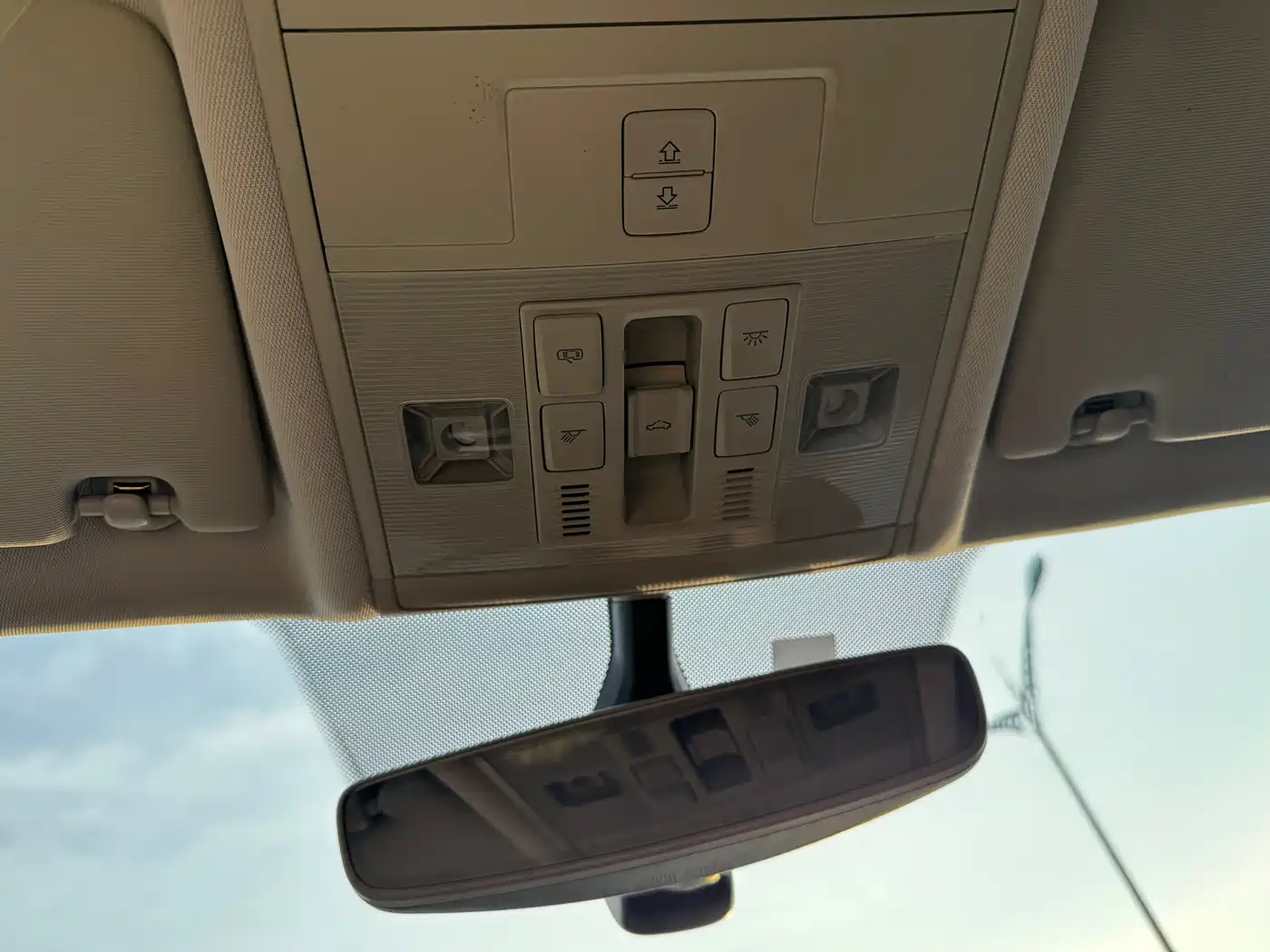 صورة 19 - Volkswagen Tiguan L