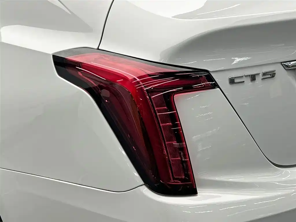 Cadillac CT5 2021 28T Style Edition фото 10