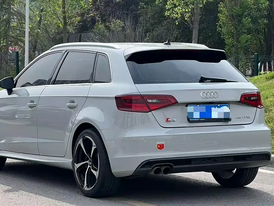 Audi A3 (Import) 2014 Sportback 40 TFSI S line Comfort фото 17