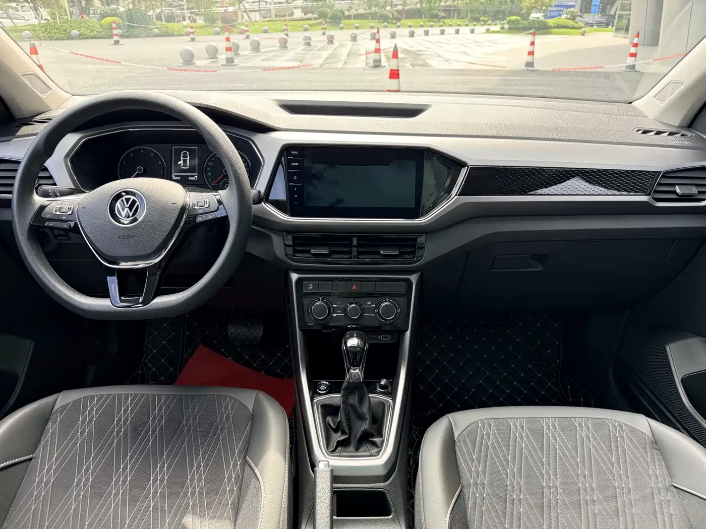 Volkswagen T-Cross 2021 280TSI DSG Comfort Edition фото 12