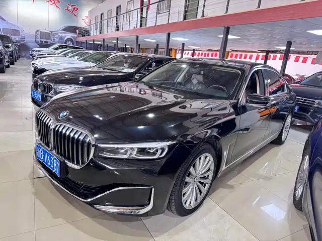 BMW 7 SERIES