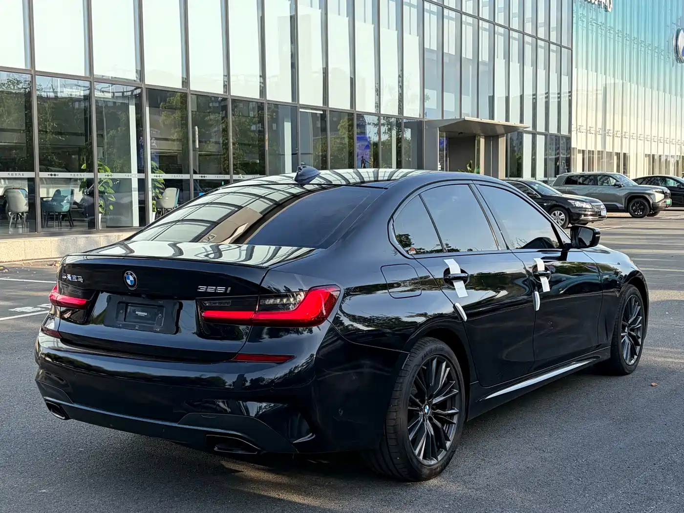 BMW 3 Series 2021 Second Facelift 325i M Sport Night Package фото 18
