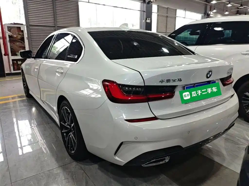 BMW 3 Series 2022 325Li M Sport Package фото 5