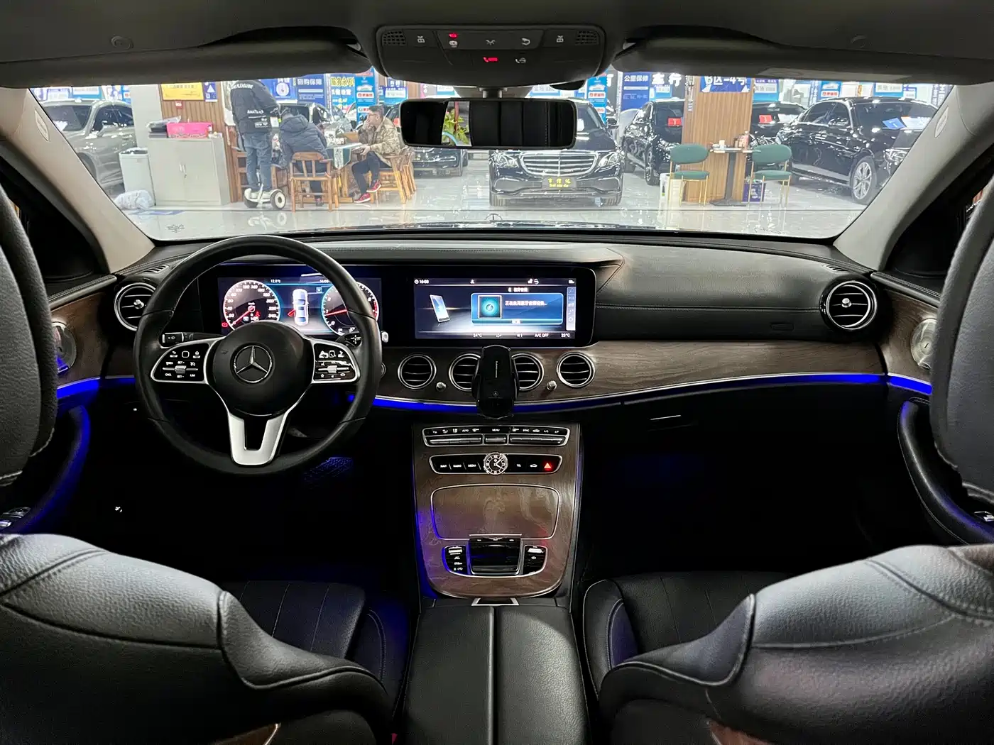Mercedes-Benz E-Class 2019 E 300 L Fashion фото 11