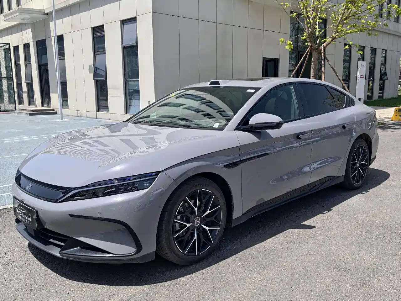 BYD Han 2025 DM-i Smart Driving Edition 125KM LiDAR Flagship