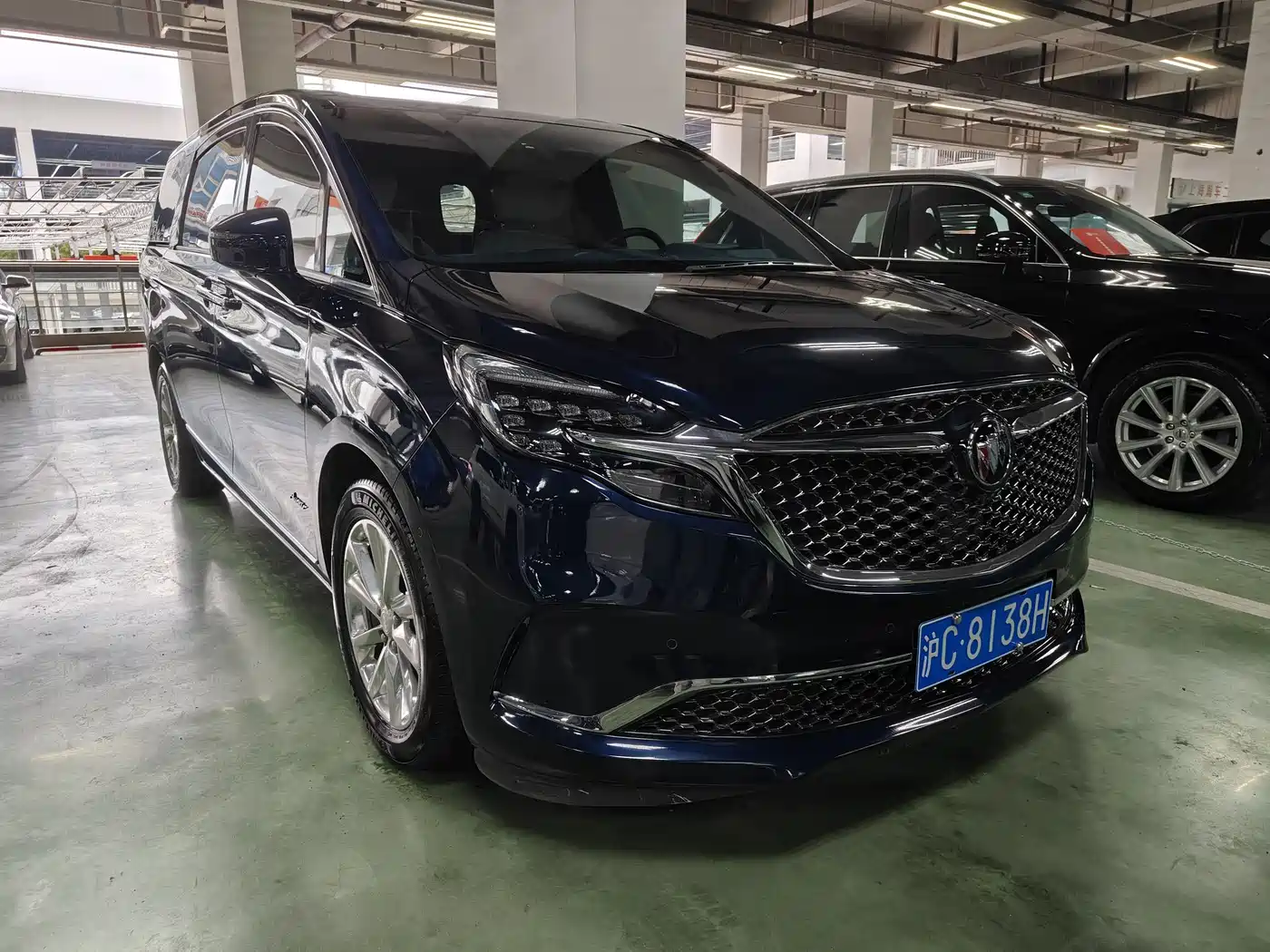 Buick GL8 2020 Avenir Four-Seat Prestige Edition фото 2