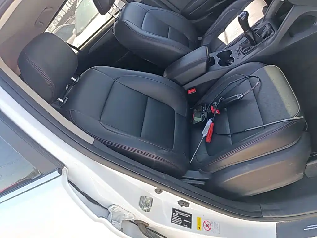 Changan CS75 2016 2016 2.0L Manual Luxury China V