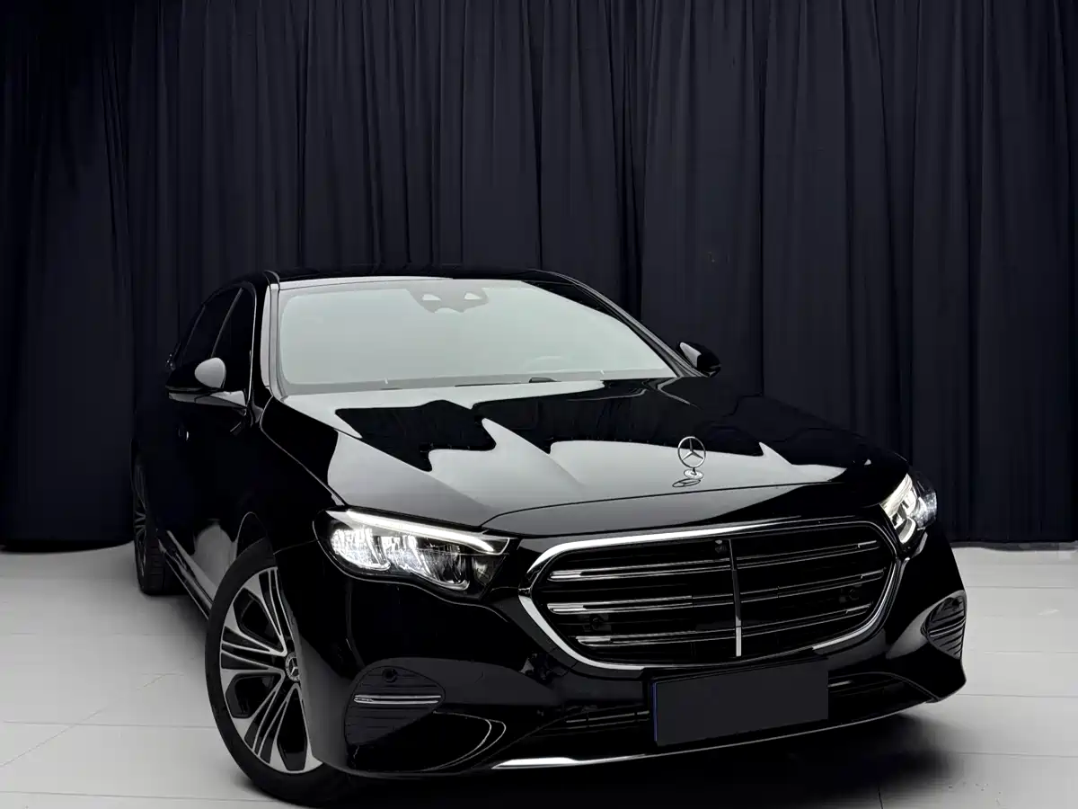 Mercedes-Benz E-Class 2025 E 300 L Luxury фото 7