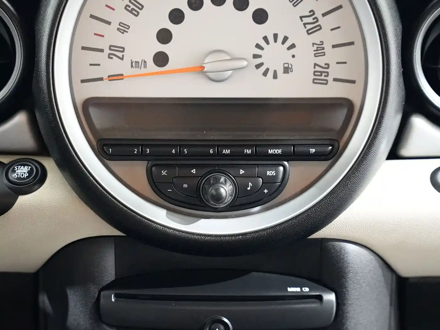 MINI CLUBMAN 2012 2011 1.6L ONE