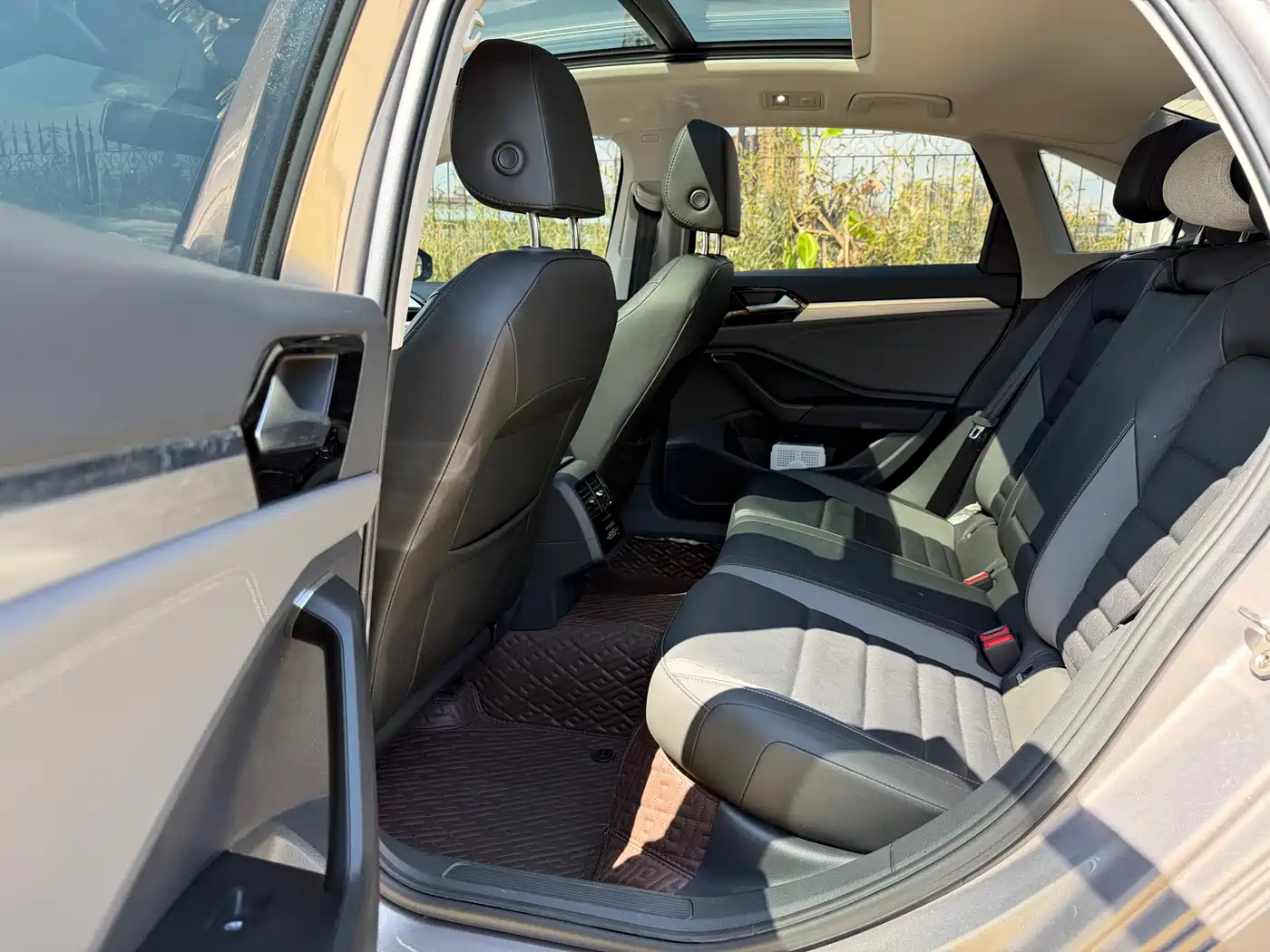 Volkswagen Sagitar 2022 200TSI DSG Soaring Edition фото 9