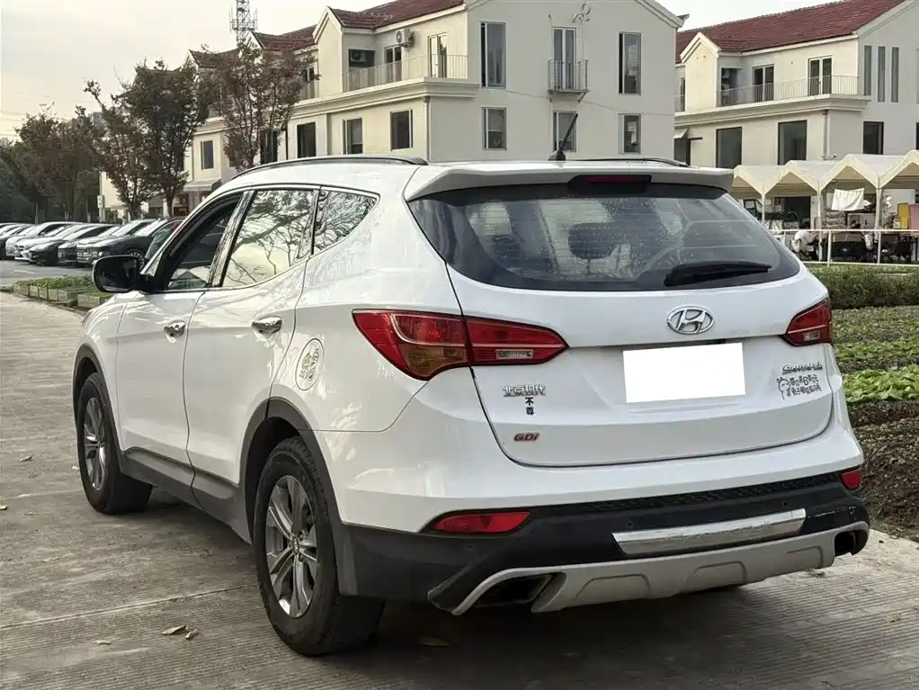 Hyundai Santa Fe 2013 Model 2.4L Automatic 2WD Smart фото 12