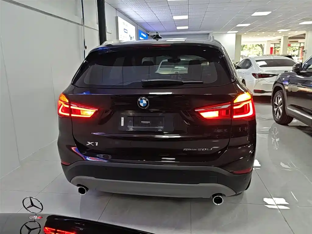 BMW X1 2018 sDrive20Li Leading Model фото 6
