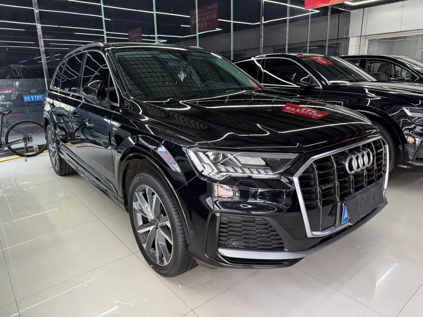 AUDI Q7