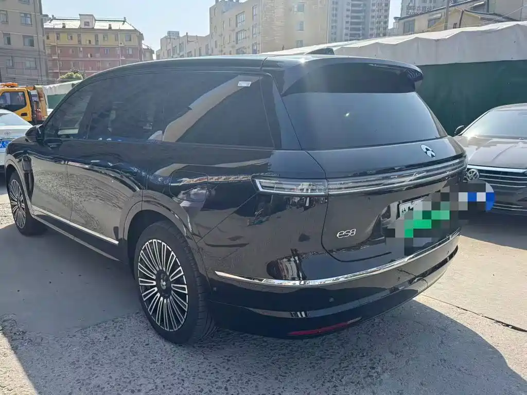 NIO ES8 2026 2025 Model 6-Seat Executive Luxury Edition