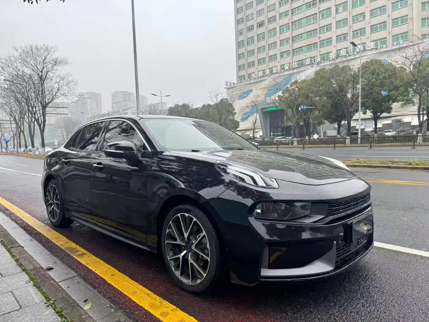 Lynk & Co 03 2019 2.0TD Auto Power Version фото 3