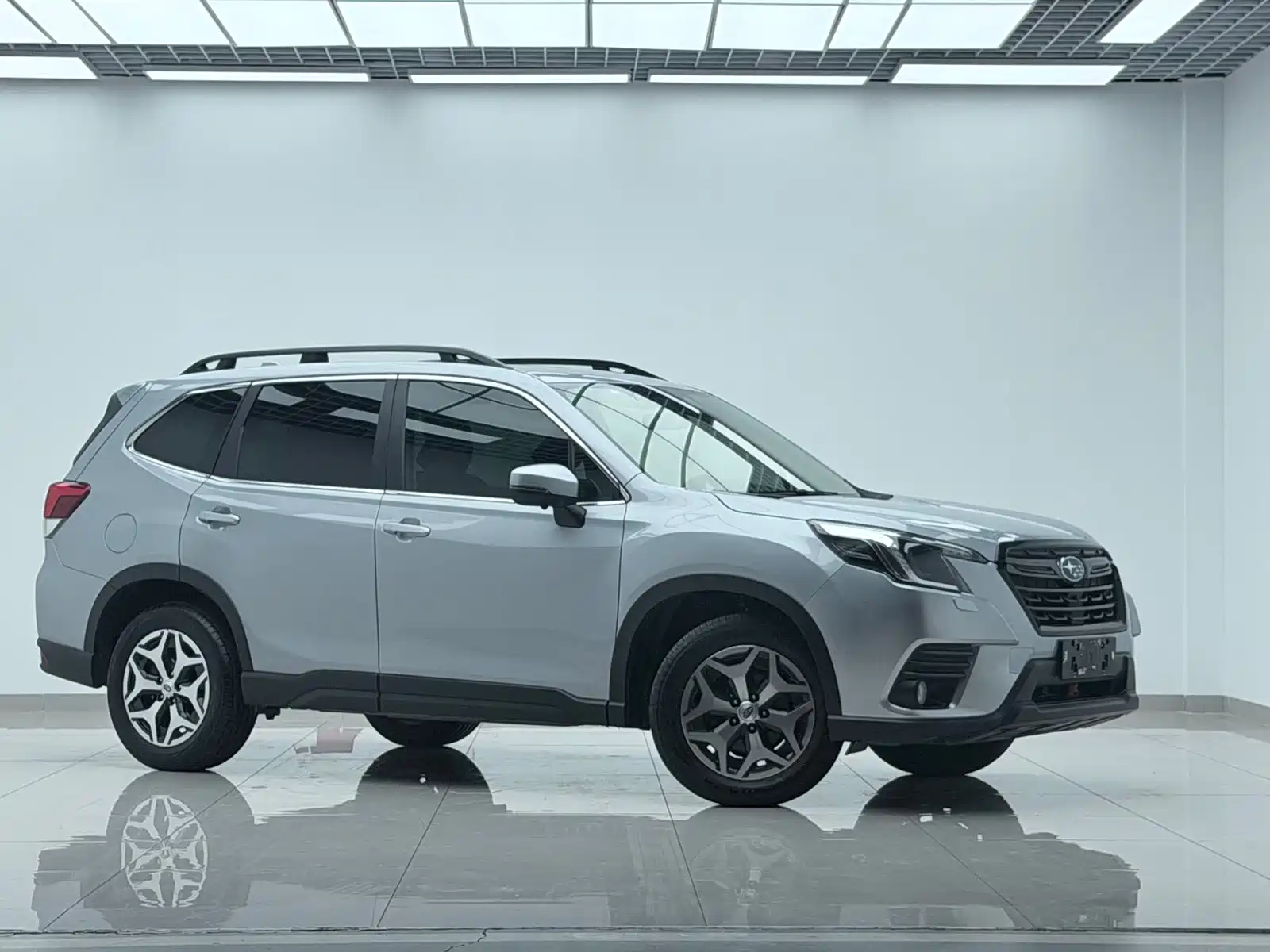 Photo 3 - Subaru Forester