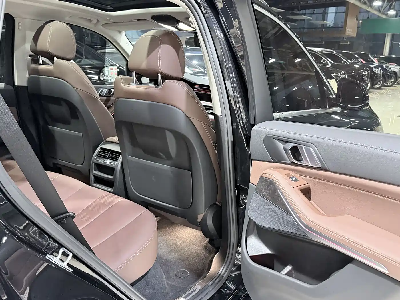 BMW X5 (Import) 2021 xDrive30i M Sport Package фото 16