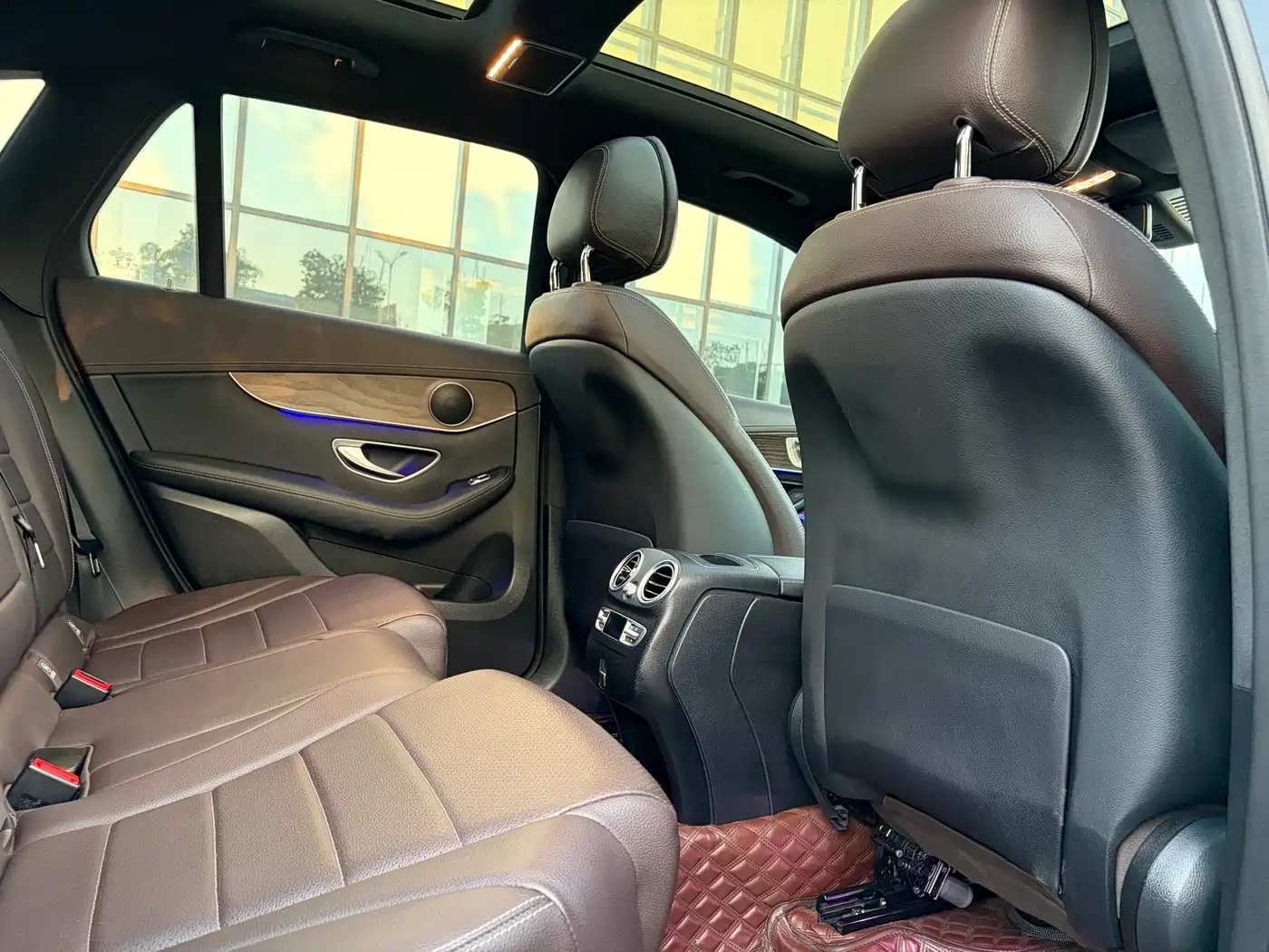 Mercedes-Benz GLC 2022 Model GLC 260 L 4MATIC Luxury Edition фото 11