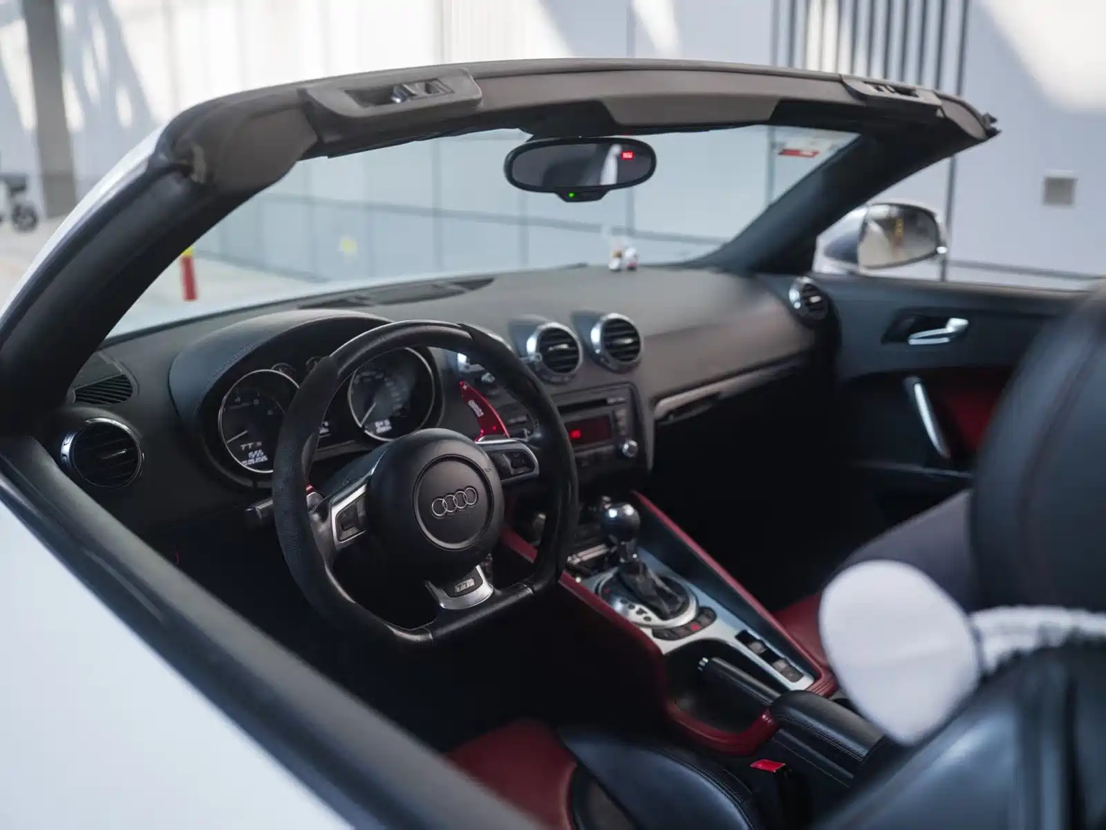 Фото 4 - Audi TT