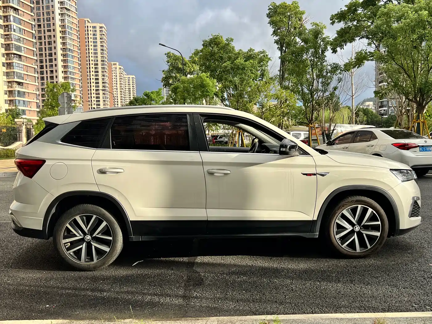 Škoda Kamiq 2020 Facelift GT TSI230 DSG Flagship China VI фото 4