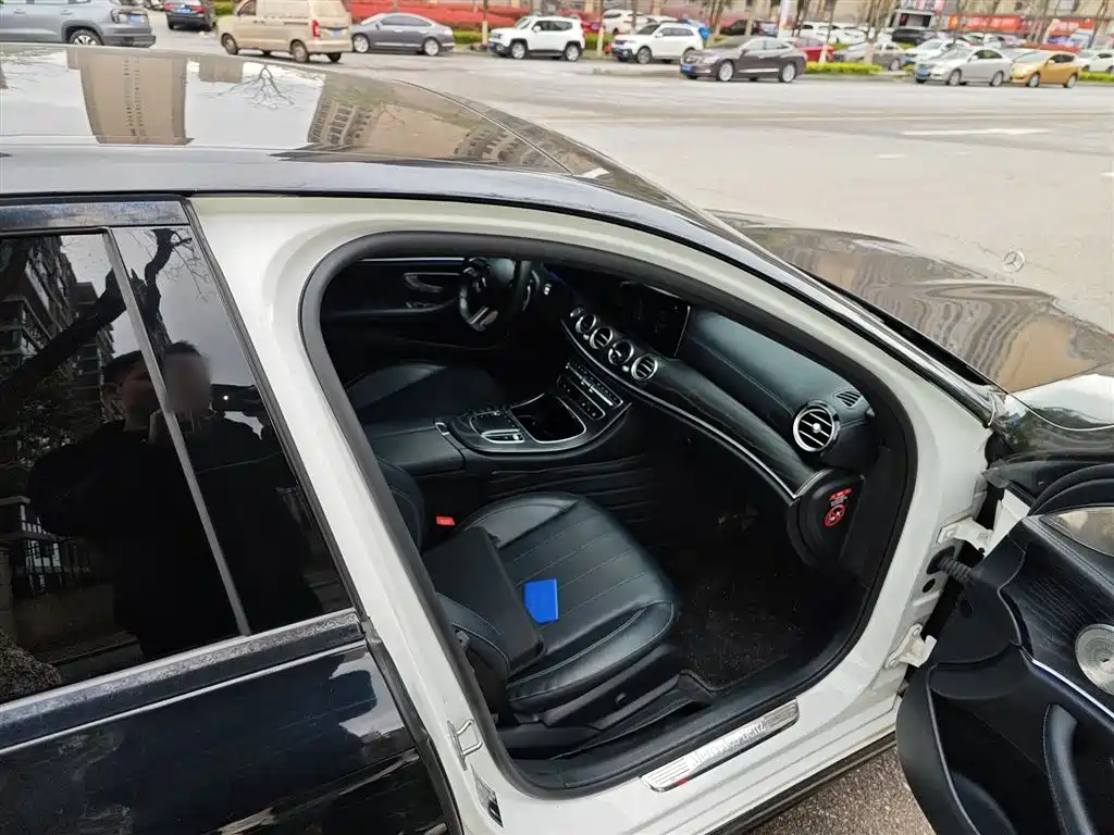 MERCEDES-BENZ E-CLASS (IMPORTED)