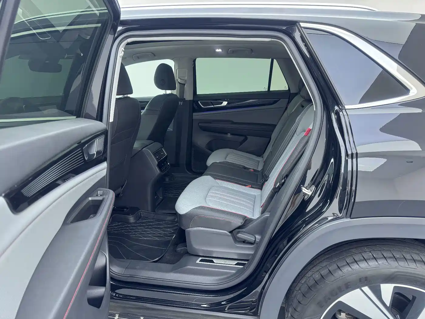 Volkswagen Teramont 2024 2023 Teramont X 530 V6 4MOTION Premium Luxury Edition