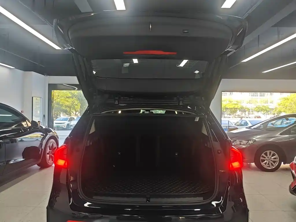 BMW X1 2026 2025 sDrive25Li X Design Package