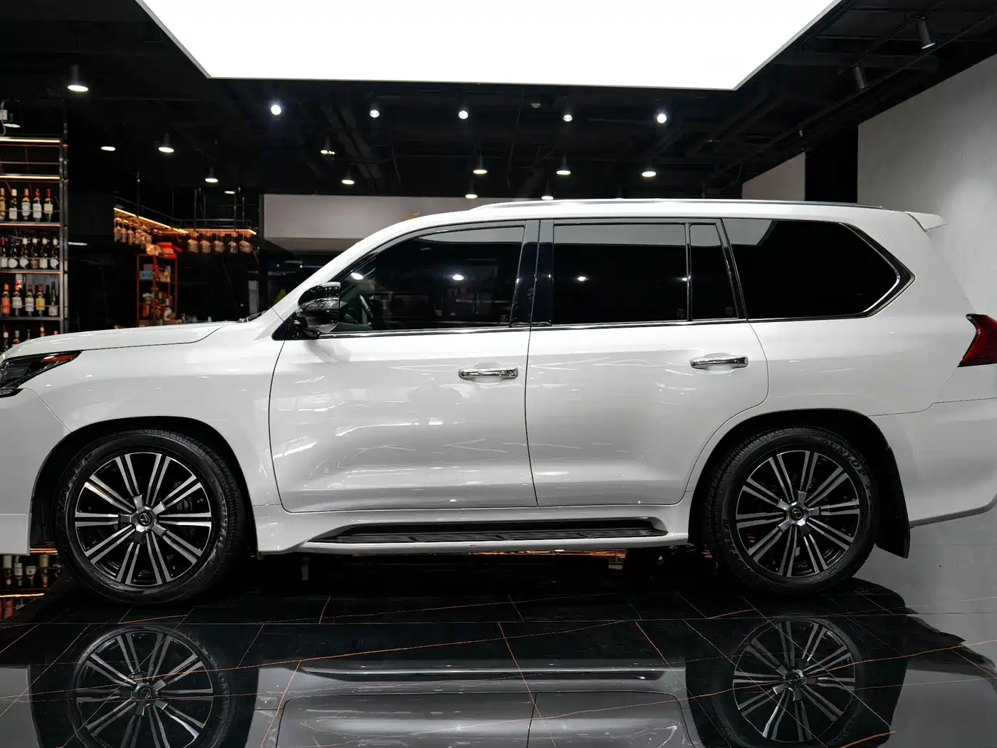 Lexus LX 2019 570 Prestige Luxury Edition фото 12