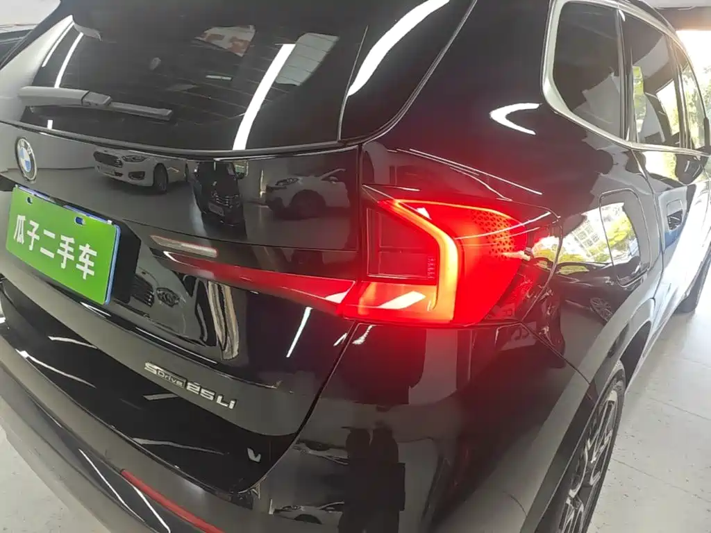 Фото 8 - BMW X1