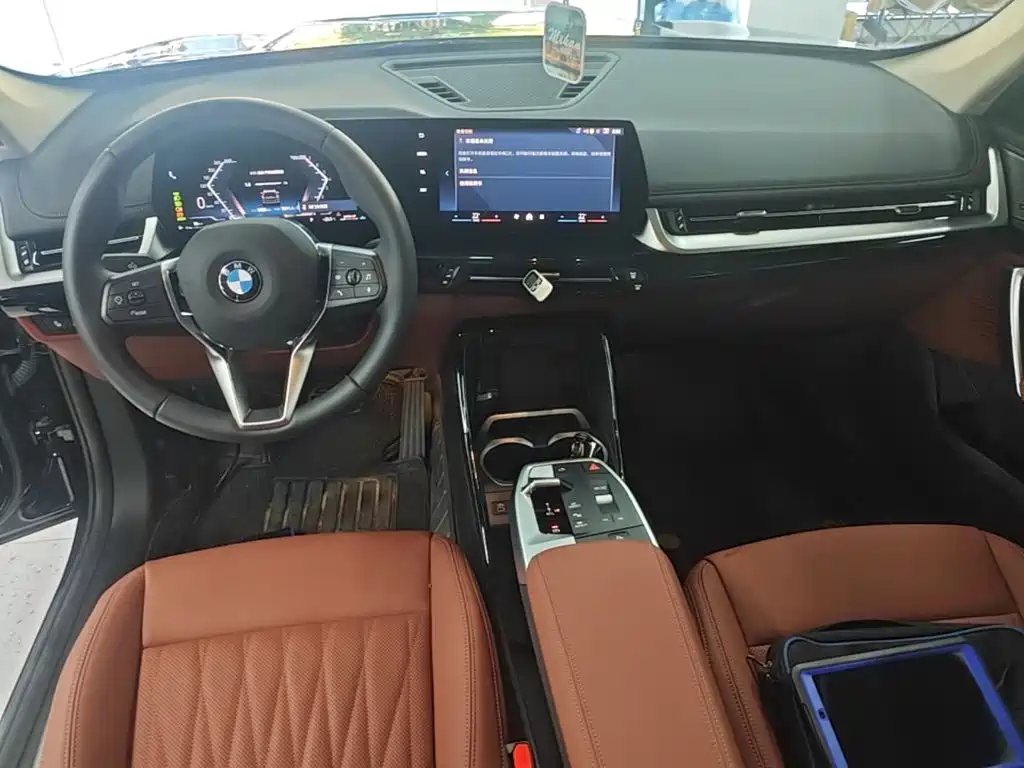 Фото 10 - BMW X1