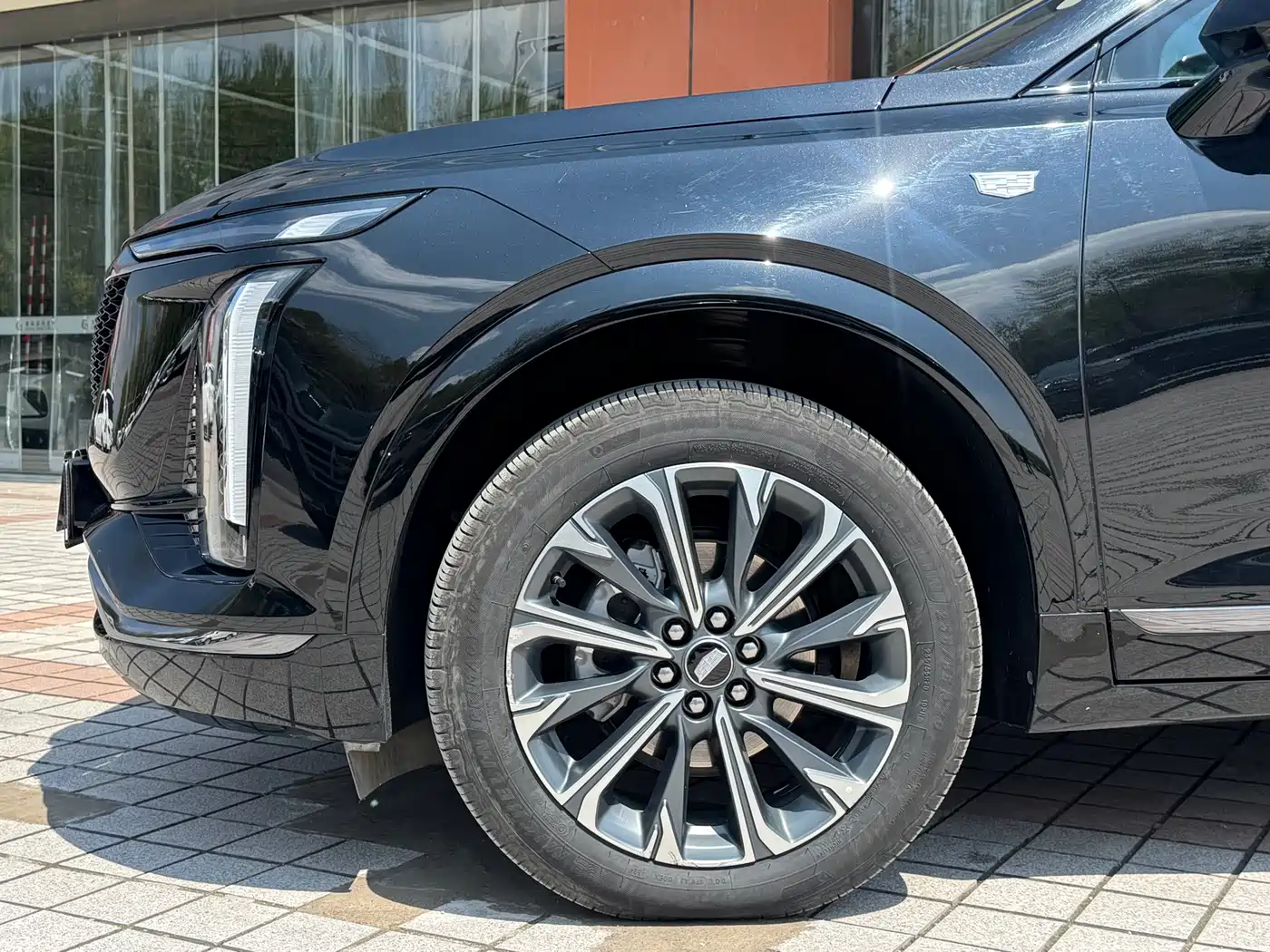 Cadillac XT5 2025 2.0T Luxury фото 5