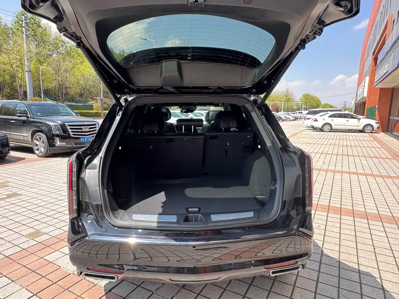 Cadillac XT5 2025 2.0T Luxury фото 12