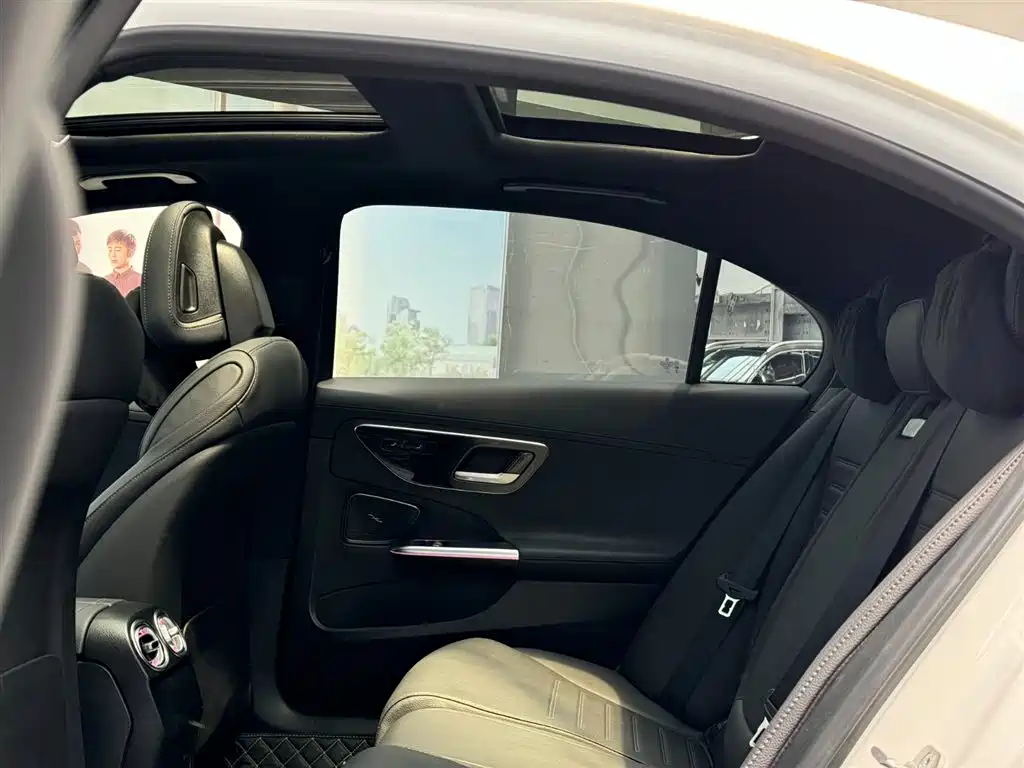 Mercedes-Benz C-Class 2024 C 260 L Sport фото 11