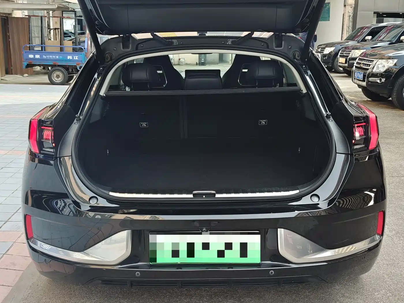 ZEEKR EXTREME KRYPTON 001