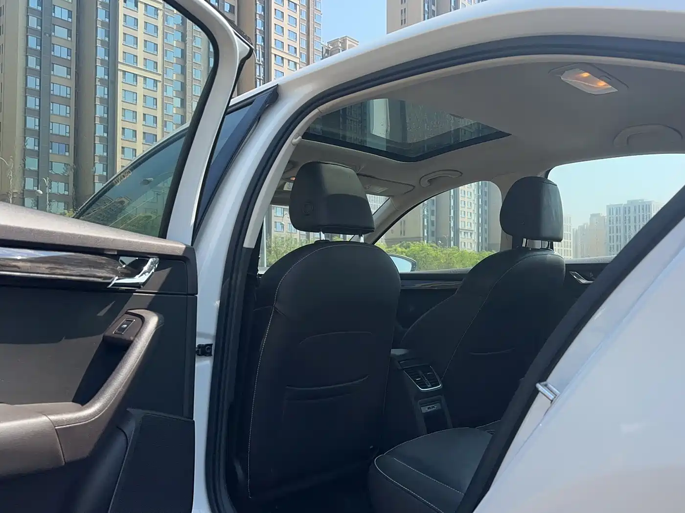Škoda Octavia 2018 TSI280 DSG Flagship Edition фото 19