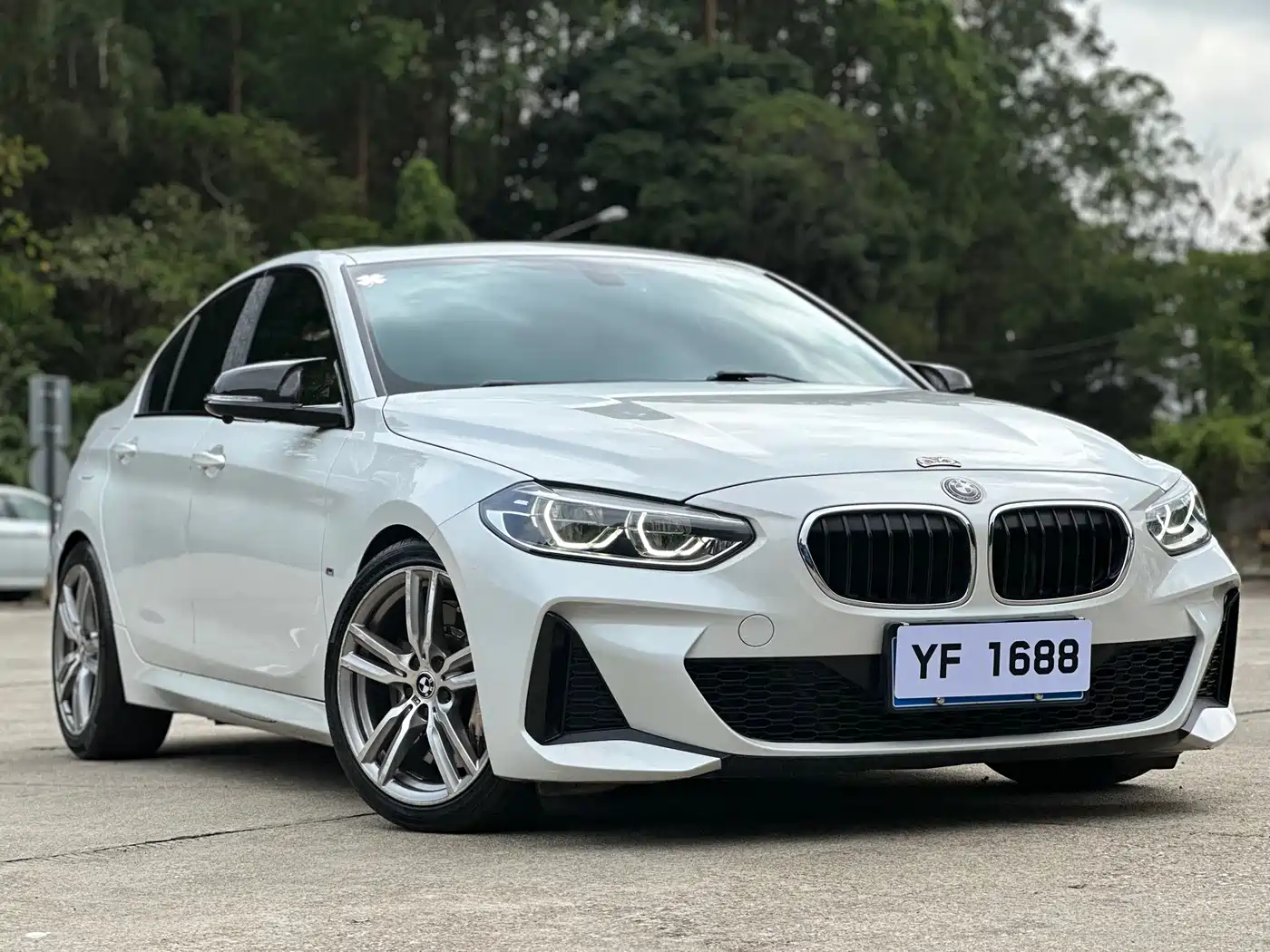 BMW 1 Series 2019 120i Leading M Sport Package фото 3