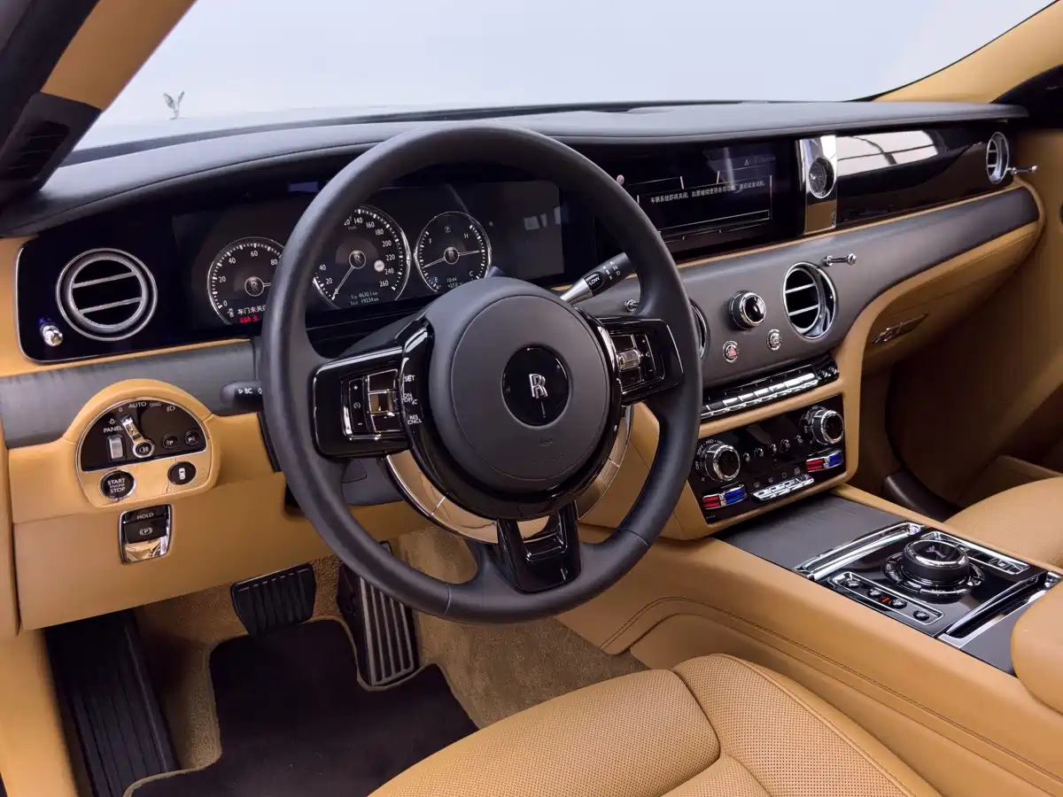 Фото 18 - Rolls-Royce Ghost