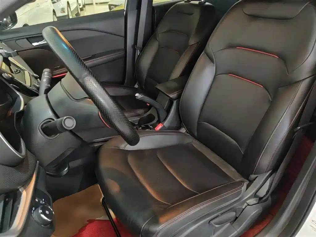 Chevrolet Monza 2019 RS 330T Auto Smooth Edition China VI фото 15