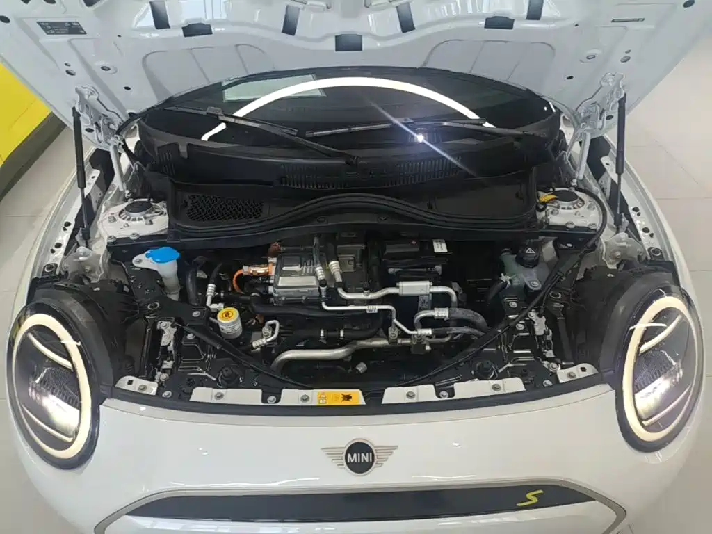 MINI Electric MINI COOPER 2024 2024 452km COOPER SE Artist