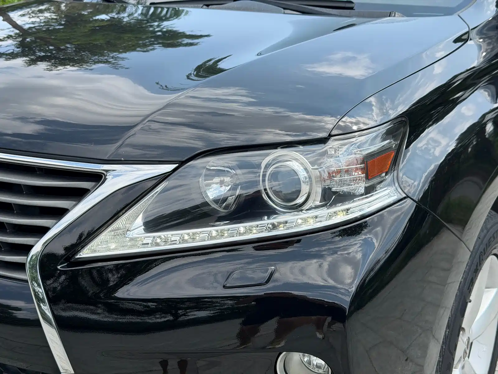 Photo 11 - Lexus RX Classic