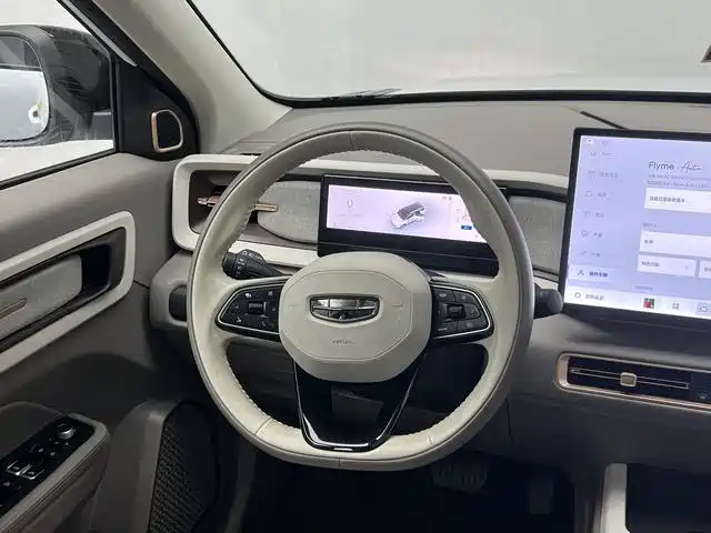 Geely ICON 2025 2026 Chocolate 1.5TD Pure Edition