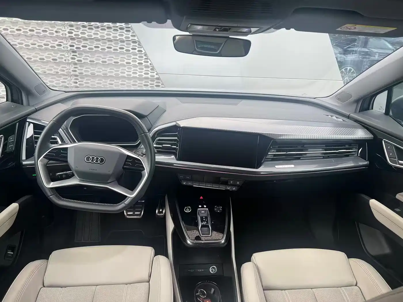 Audi Q4 e-tron 2023 40 e-tron Innovation Edition фото 7